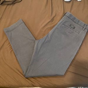 Banana Republic. SIZE 36/32. Color: Grey